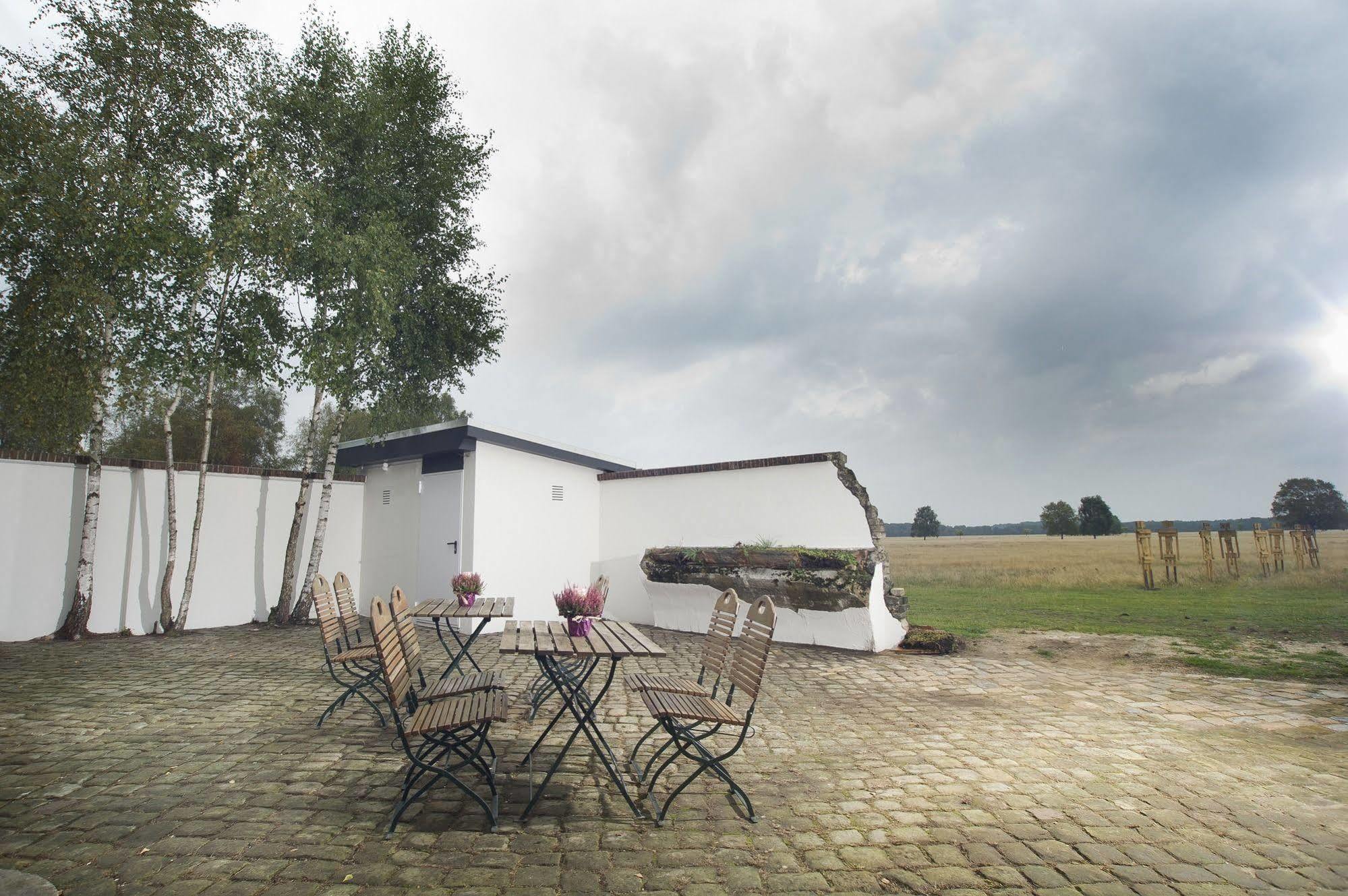 Hotelcamp Reinsehlen Schneverdingen Buitenkant foto